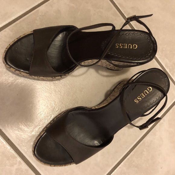 SALE! βοΈ GUESS brown leather platform wedges π - Picture 10 of 12
